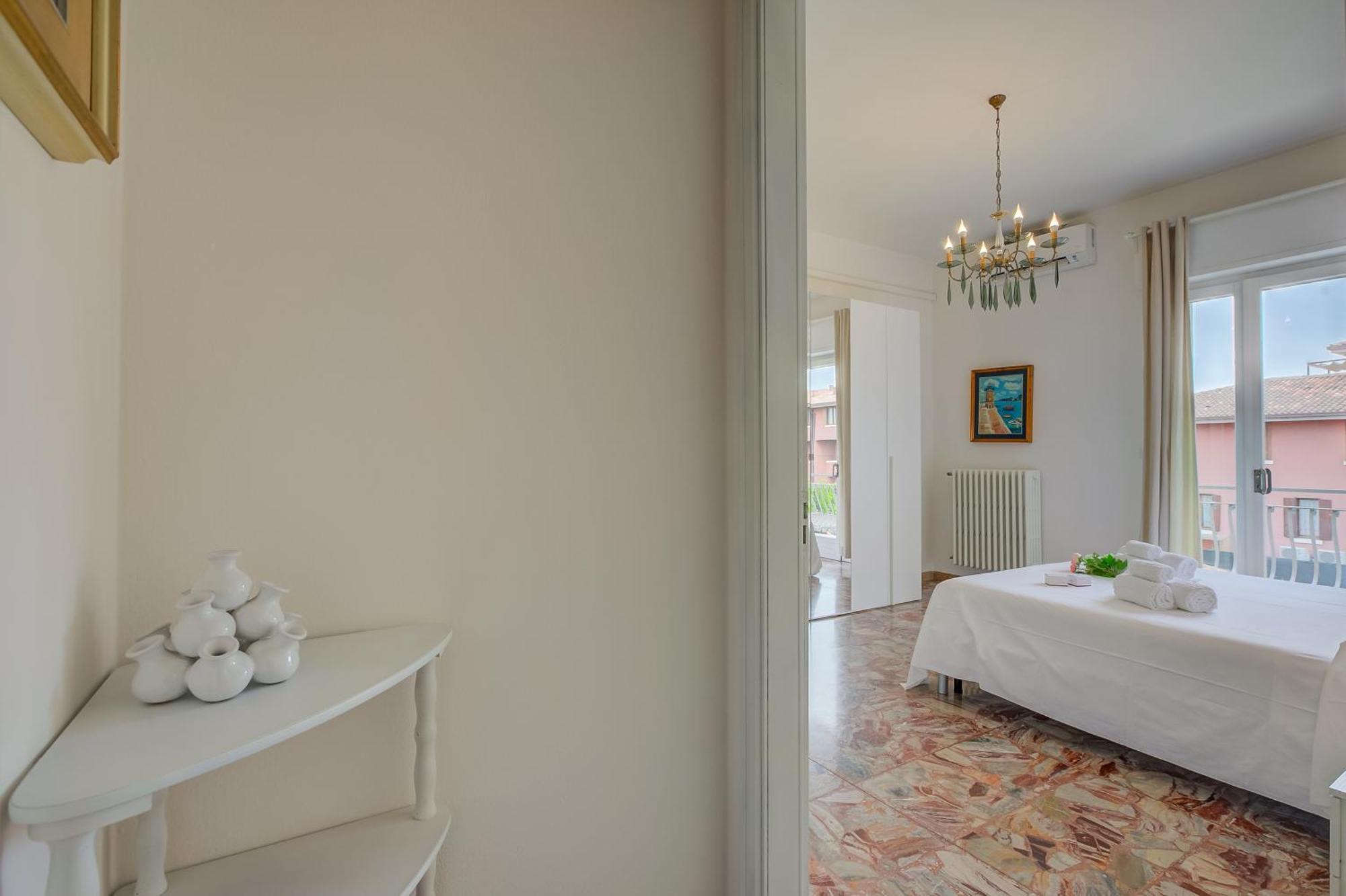 Casa Milly - Happy Rentals Desenzano del Garda Eksteriør billede